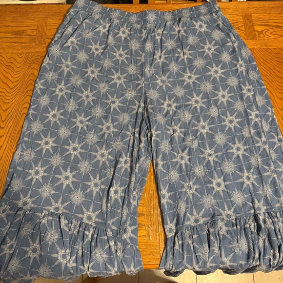 NEW Torrid Festi Tiered Flare Pull-on Pants Star Grid China Blue 4X Boho HIppie - Picture 4 of 14